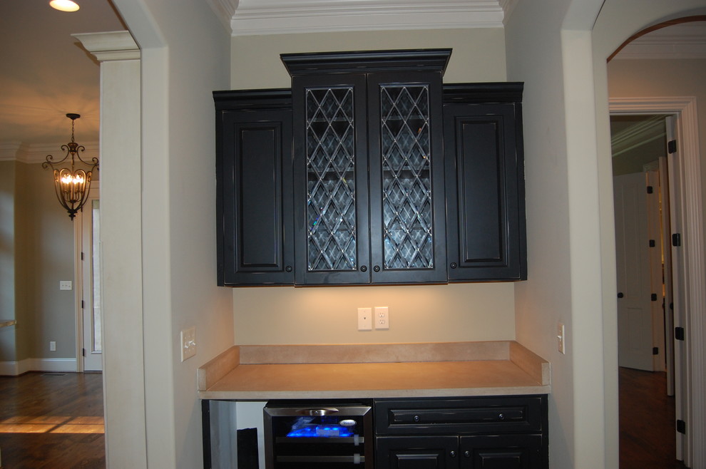 Mountain style kitchen photo in Birmingham