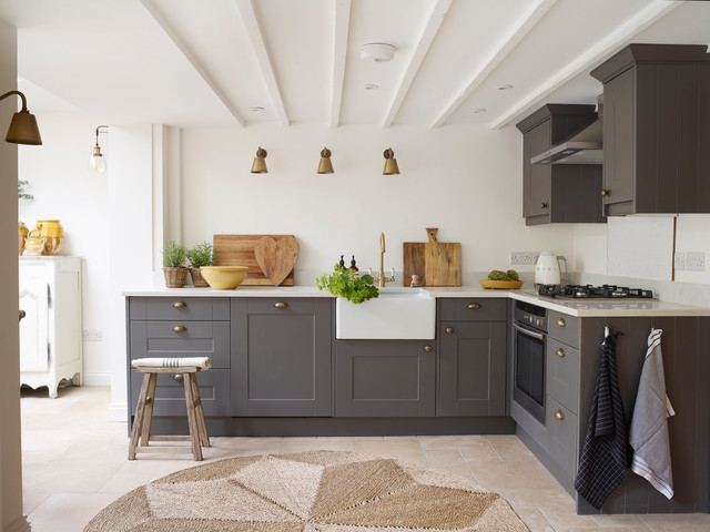 Cotswold Grey Painted Double Linen Storage Shaker Cupboard