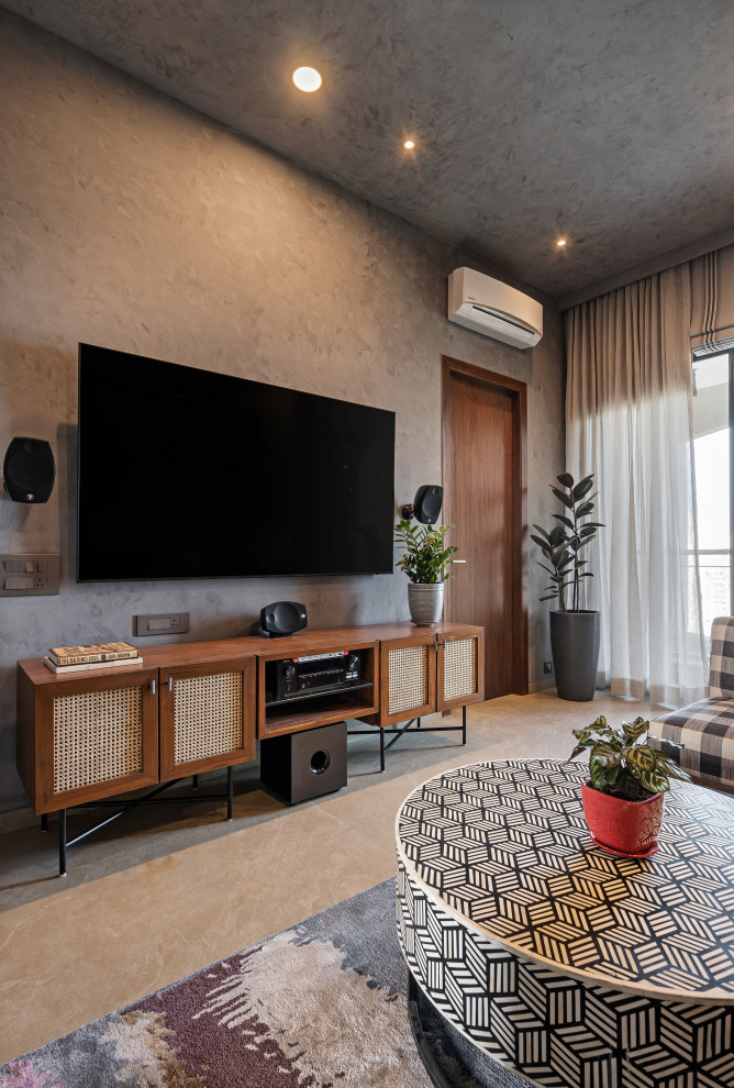 This is an example of an eclectic living room in Mumbai.