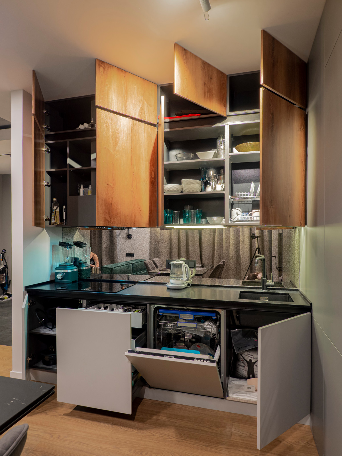 Стильная кухня в минималистичном стиле