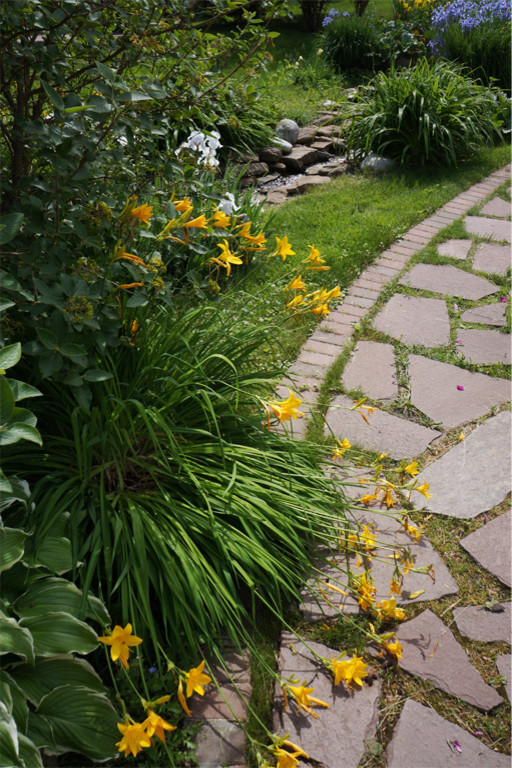 Дорожка разреженного мощения