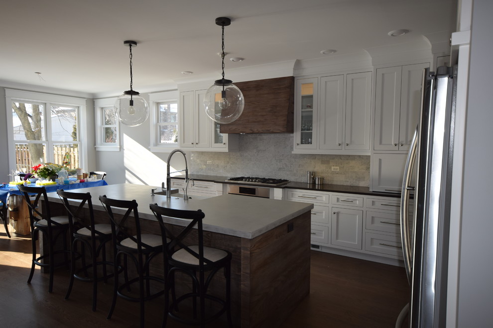 Inspiration for a transitional kitchen remodel in Chicago