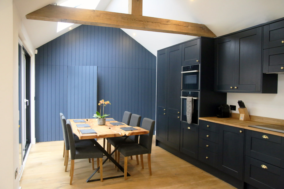 Design ideas for a small scandinavian kitchen in Hampshire.