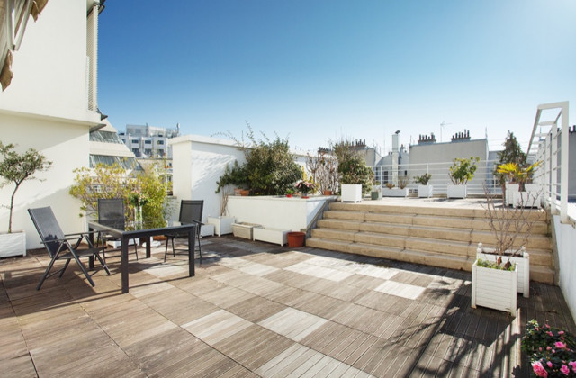 Terrasse rooftop - "La belle vie!" transitional