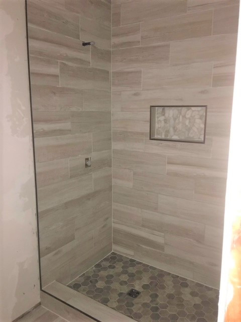 Tile & Flooring