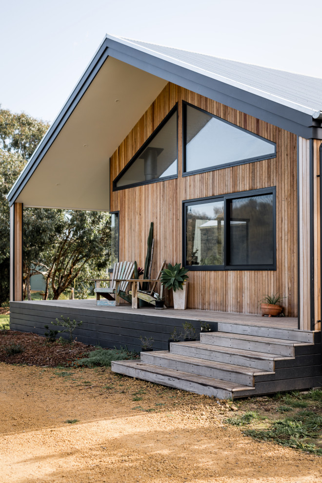 This is an example of a contemporary porch design in Geelong.