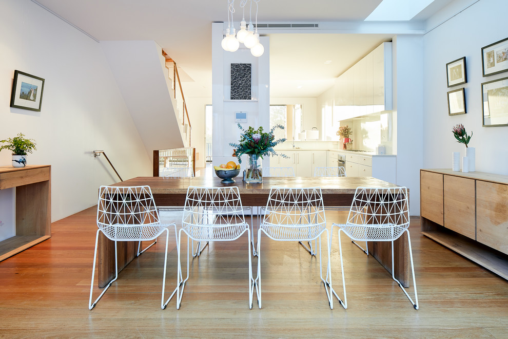 Photo of a contemporary dining room in Sydney.
