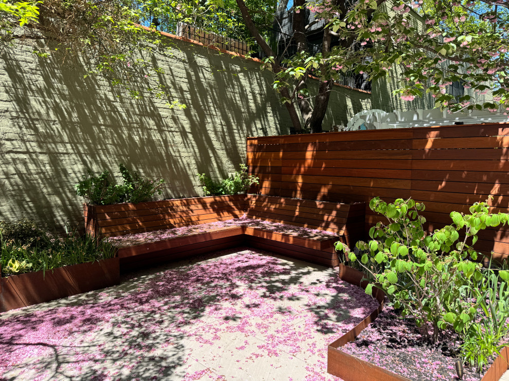 Brooklyn Heights Shady Garden