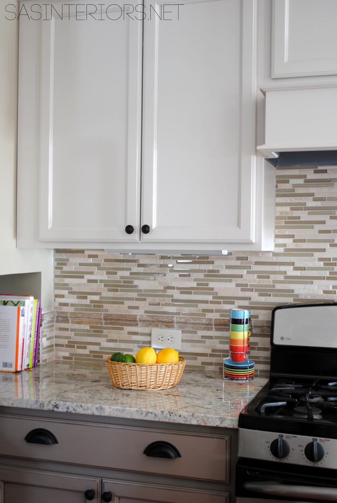 Kitchen - transitional kitchen idea in Boston