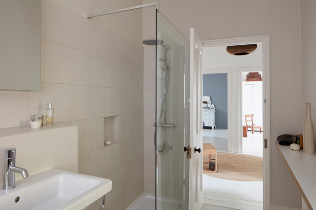 Haven industrial-bathroom