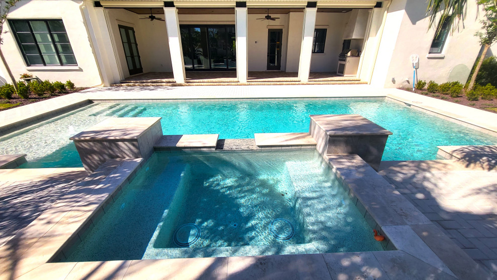 College Park, Orlando Transitional Classic Pool