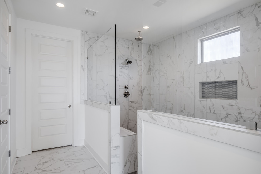 Bathroom - transitional bathroom idea