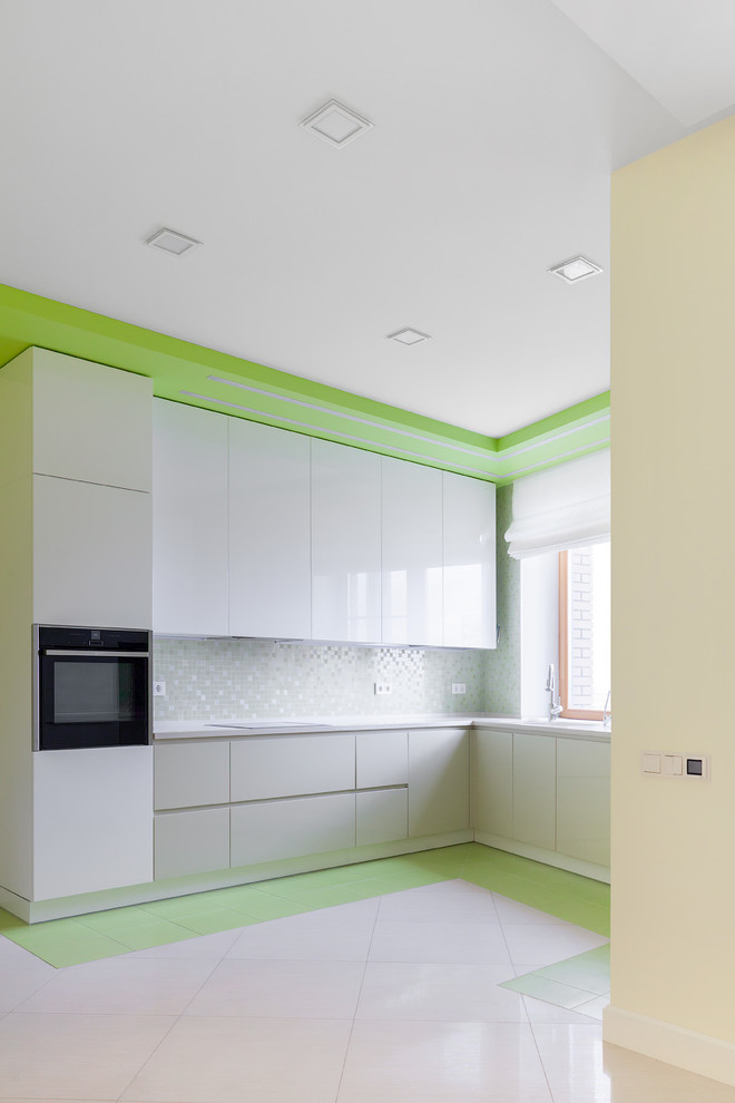 ул. Академика Власова