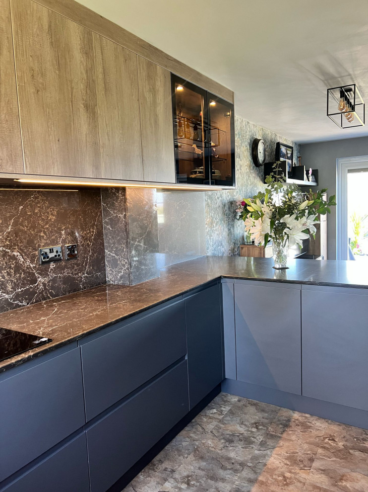 The Hinckley Kitchen - Volpi True Handleless - RRP £30,500 - Luxe Price £25,000