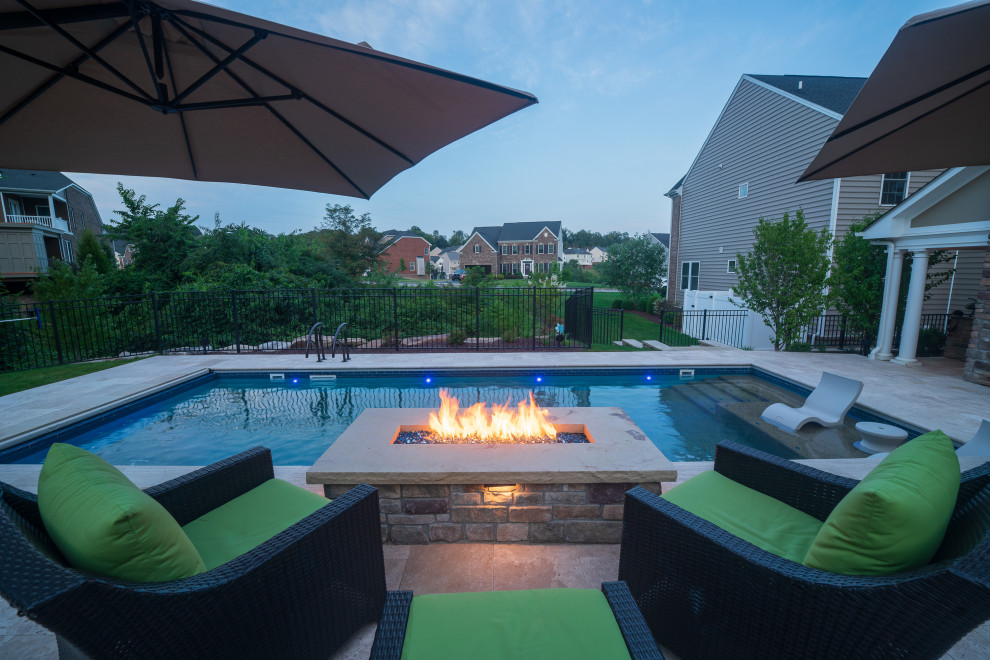Example of a mountain style backyard pool design