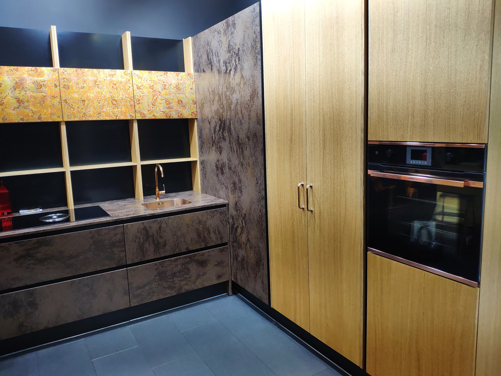 Пенал для посуды. Актуален ли?