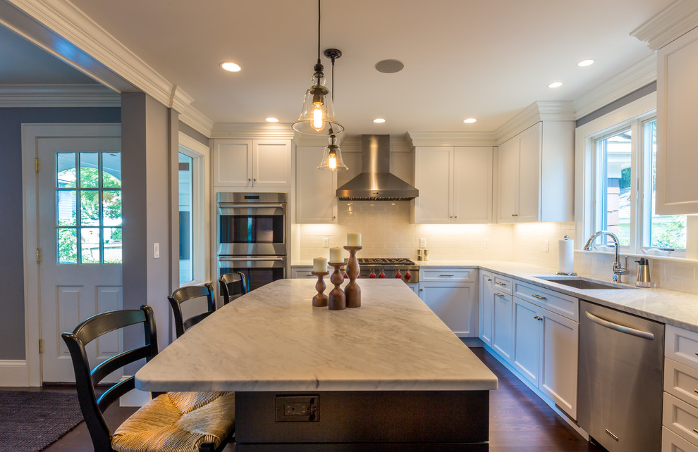 Kitchen - transitional kitchen idea in Boston