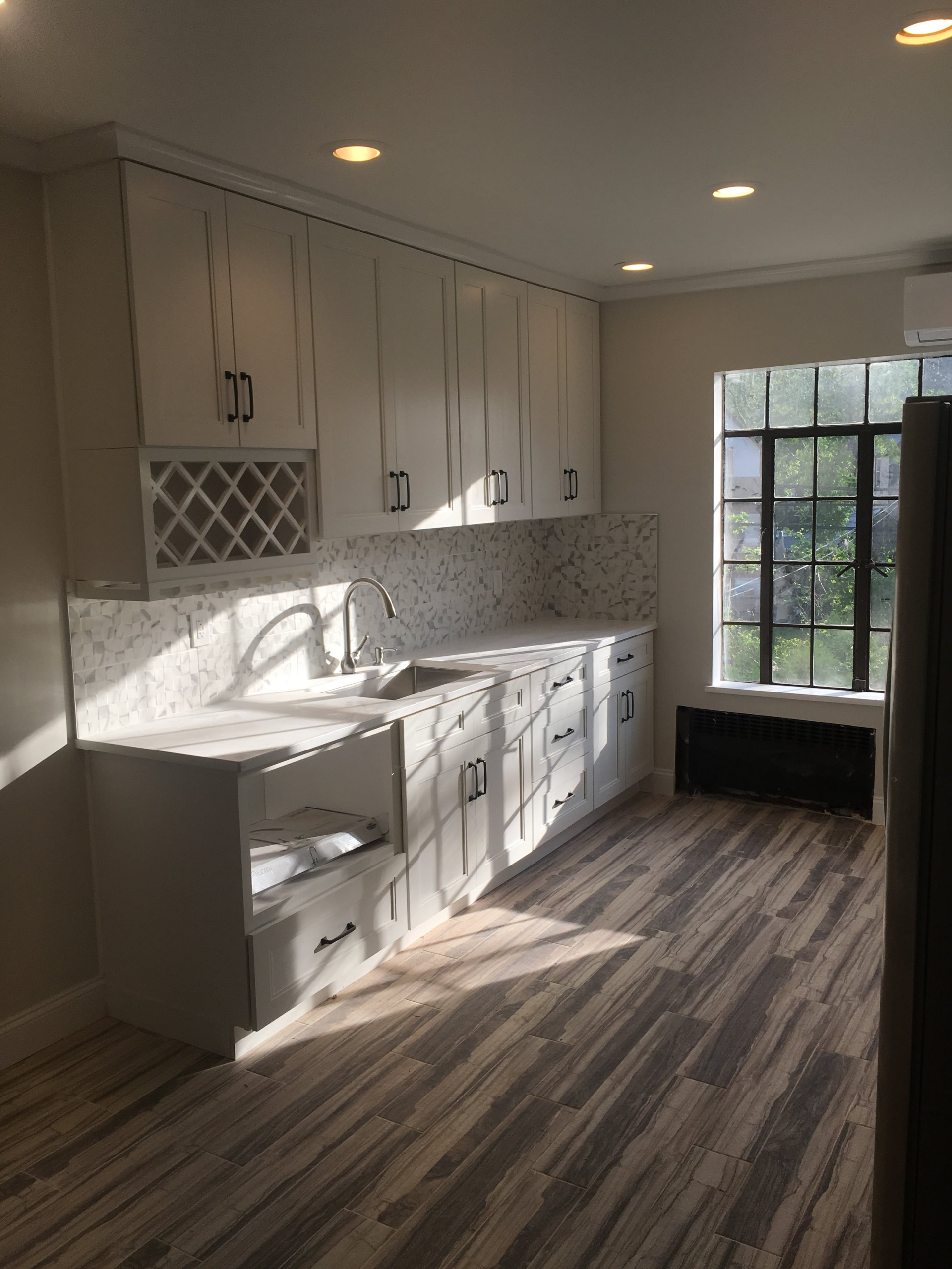 XX Somerset Dr S, Great Neck, NY 11020