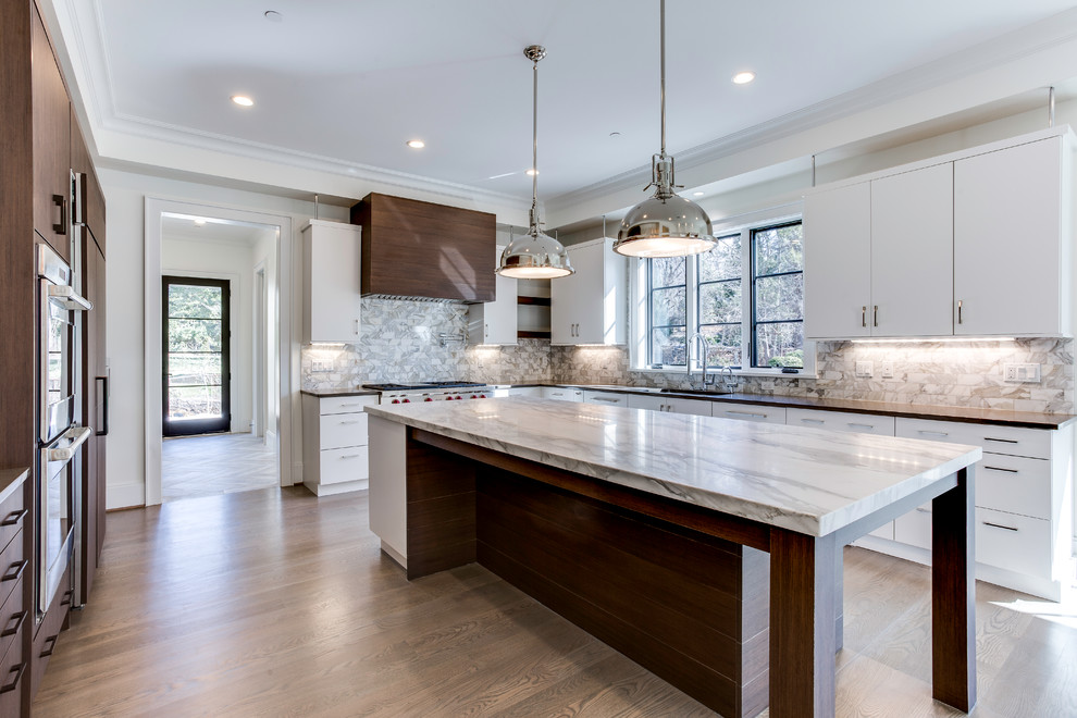 Inspiration for a modern kitchen remodel in Baltimore