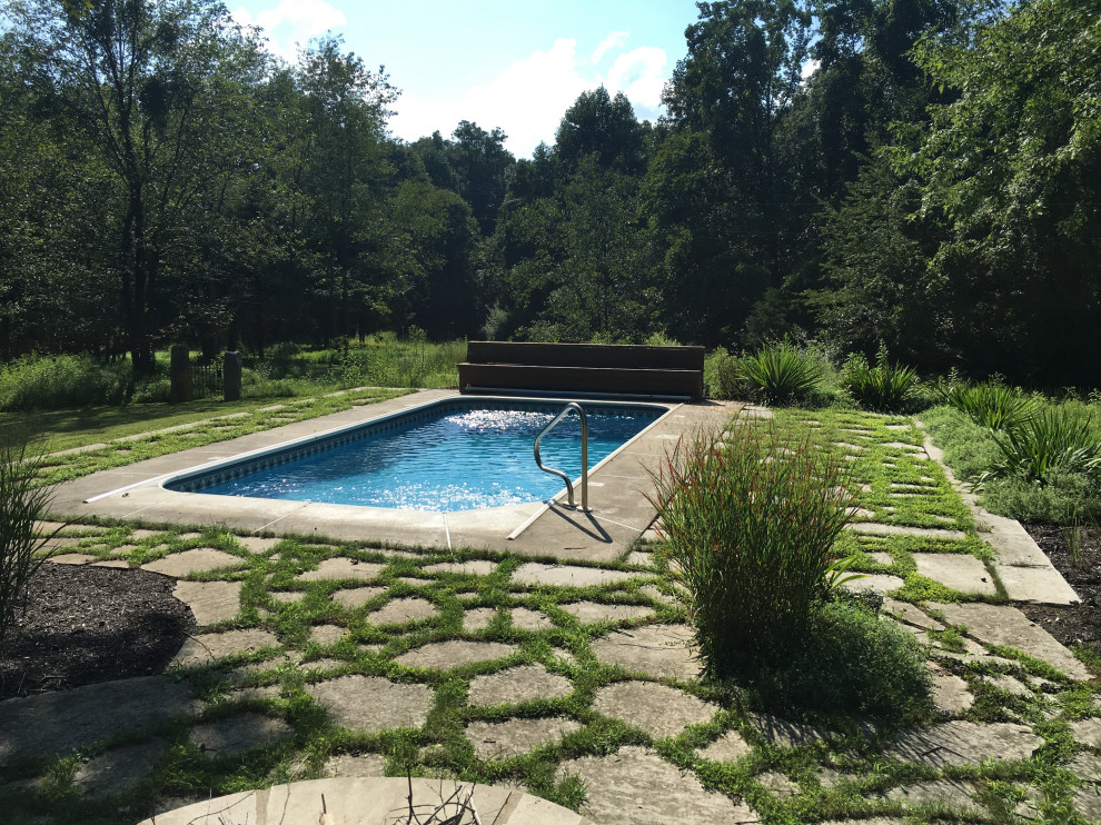 Inspiration for a rustic home design remodel in Indianapolis