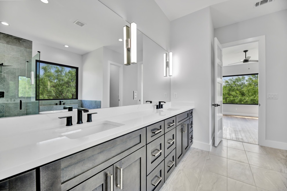 Horseshoe Bay Modern