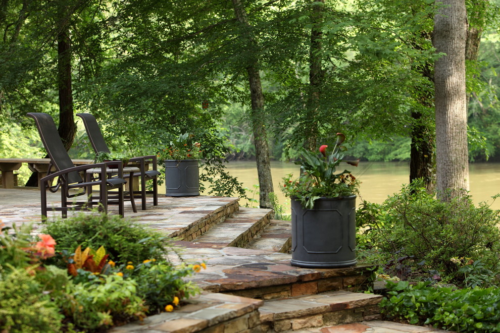 Outdoor Living Space on the Chattahoochee