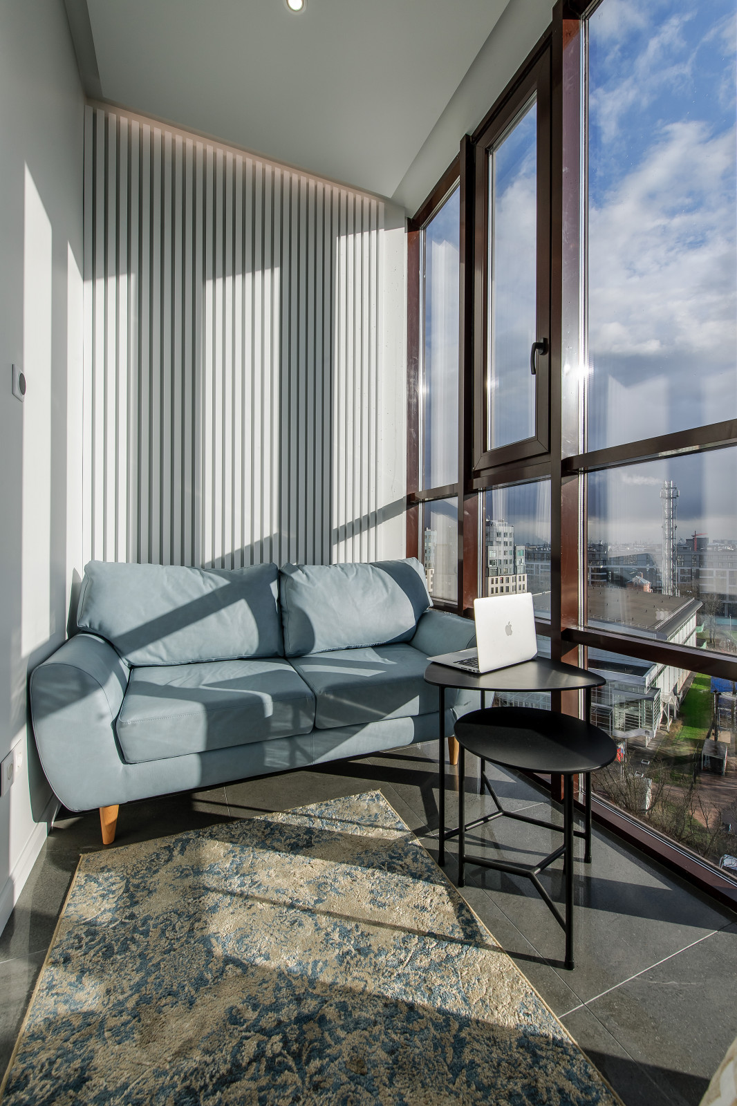 Балкон. Дизайн проект квартиры на Петровском острове