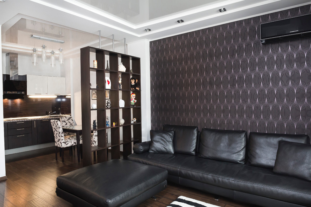 2-х комнатная квартира в черно-белых тонах с акцентами красного