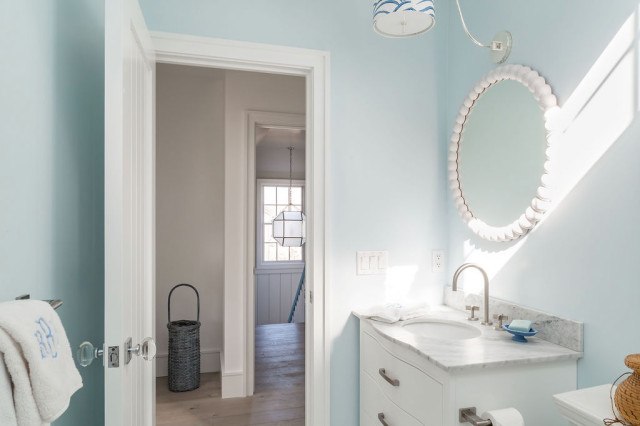 Seacloud beach-style-bathroom