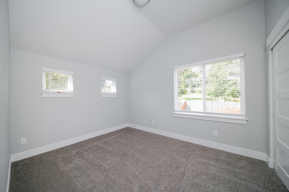 Home design - modern home design idea in Portland