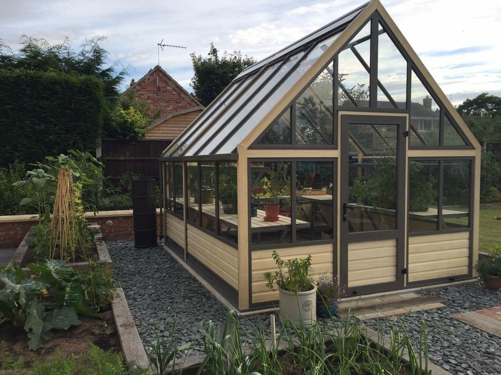 Design ideas for a large contemporary detached greenhouse in Other.