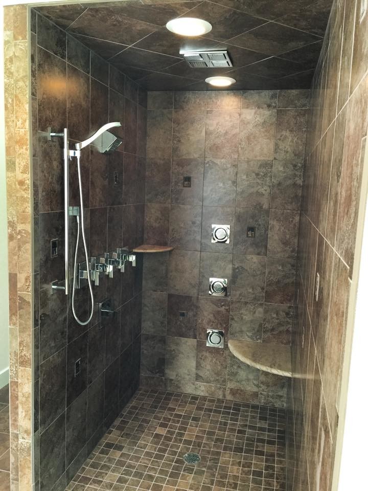 Example of a mid-sized master beige tile and ceramic tile ceramic tile alcove shower design