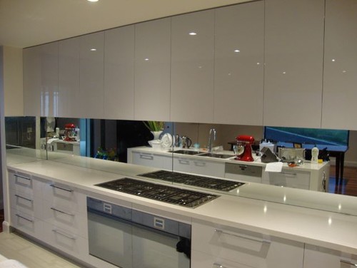 White Kitchen Mirror Splashback white glass or mirror splash back in kitchen?? White Kitchen Mirror Splashback white glass or mirror splash back in kitchen??