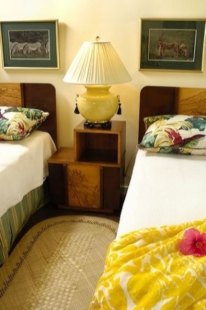 Inspiration for an eclectic bedroom in Hawaii.