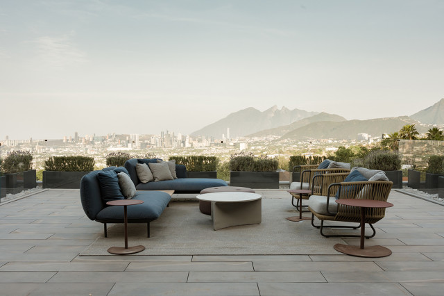 La Ventana contemporary-deck