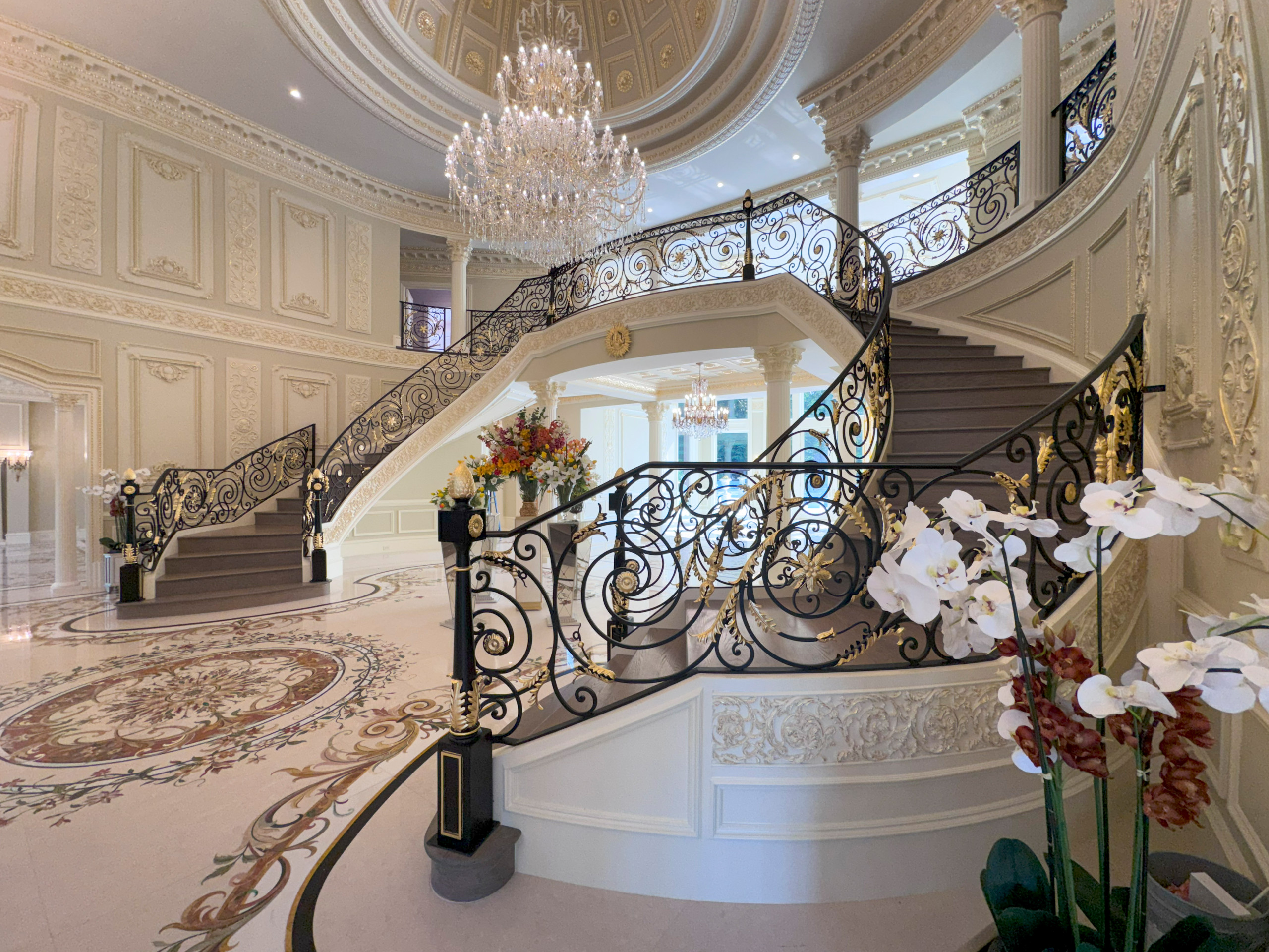 135_Vibrant Staircase with Touch of Historic Grandeur, Great Falls, VA 22066