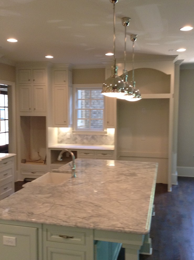 Home design - transitional home design idea in Atlanta