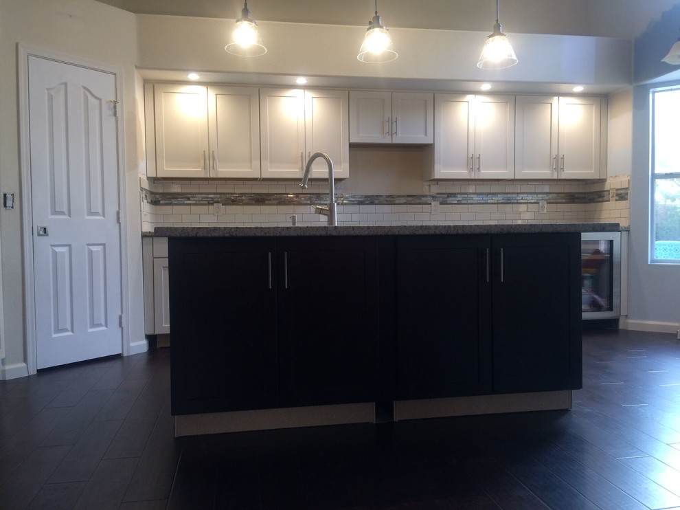 Example of a transitional kitchen design in Phoenix