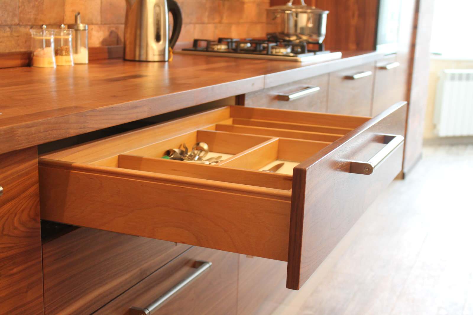 Кухня из американского ореха American walnut kitchen