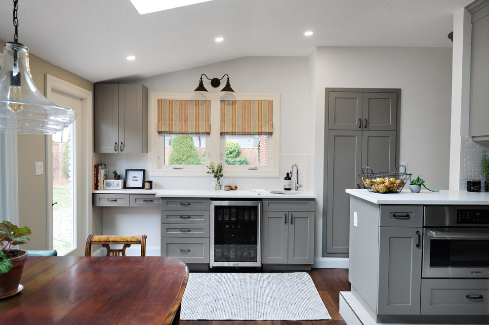 Inspiration for a transitional kitchen remodel in Toronto