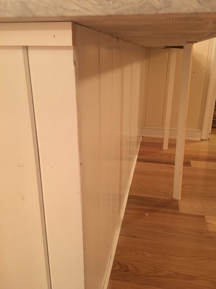 Quartzite peninsula overhang