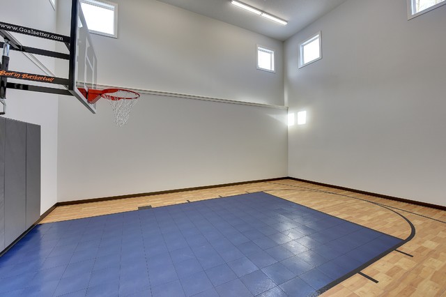 Custom Home 58th modern-home-gym
