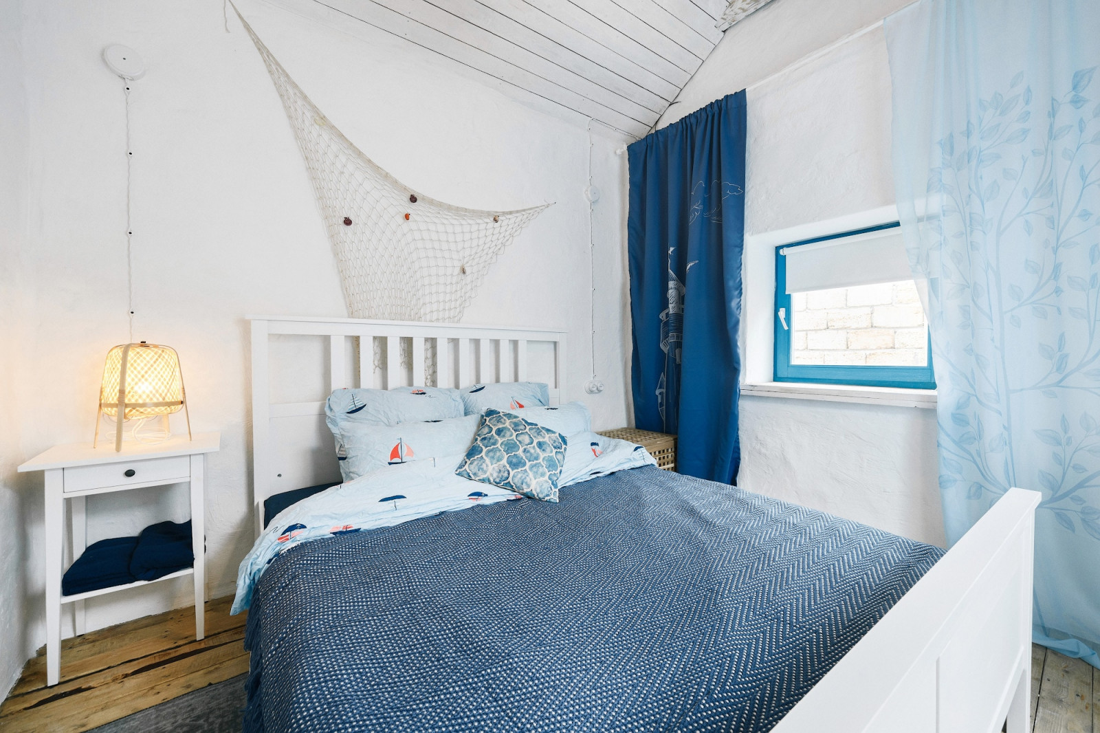 Домик у моря