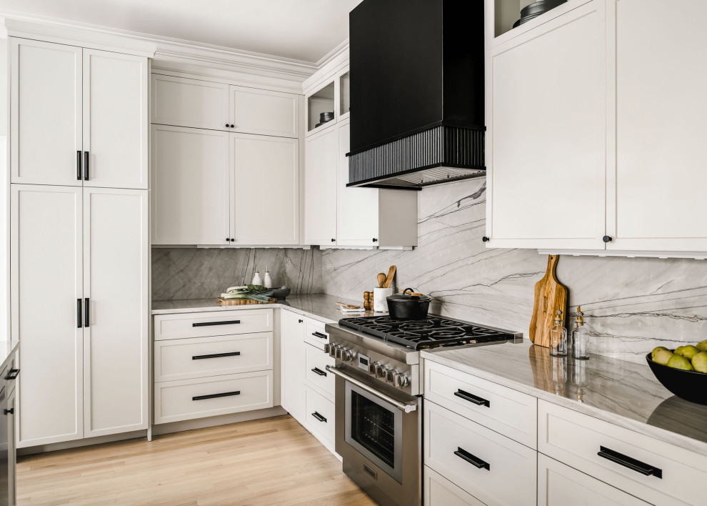 Modern Kitchen and Dining Remodel