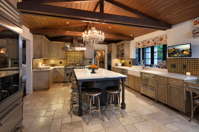 Renovated Montecito Mediterranean mediterran-kueche