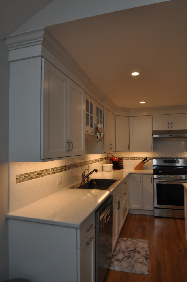 Brighter and White-r : Kitchen