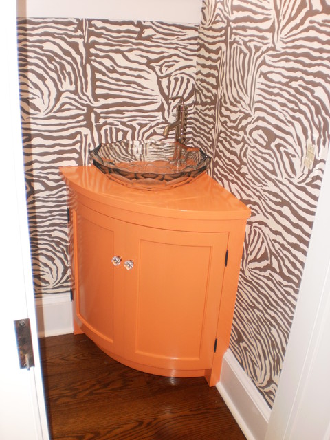 Bathrooms contemporaneo-aseo