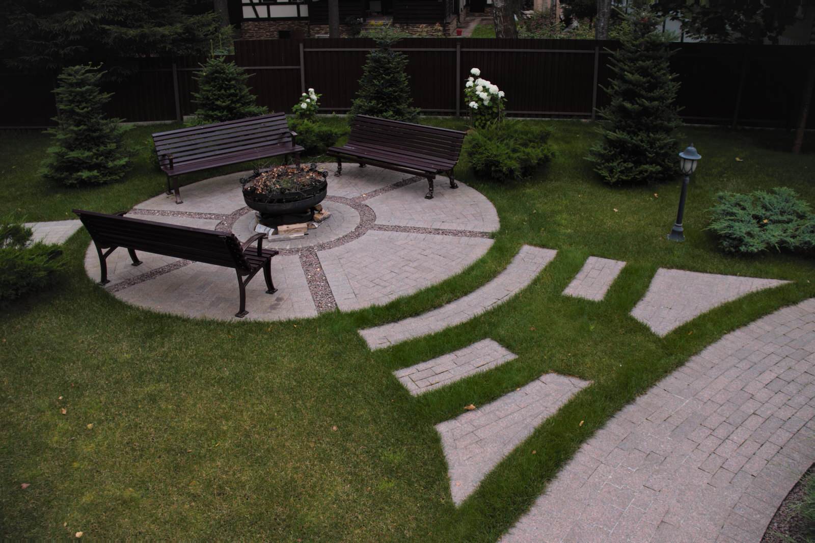 Уютный уголок с Кострищем.