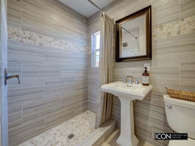 Santa Cruz transitional-bathroom