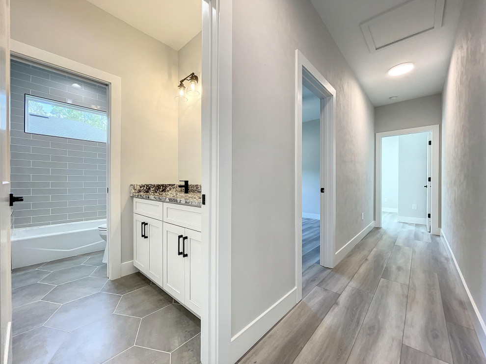 New Home - The Sanchez Model - 2007